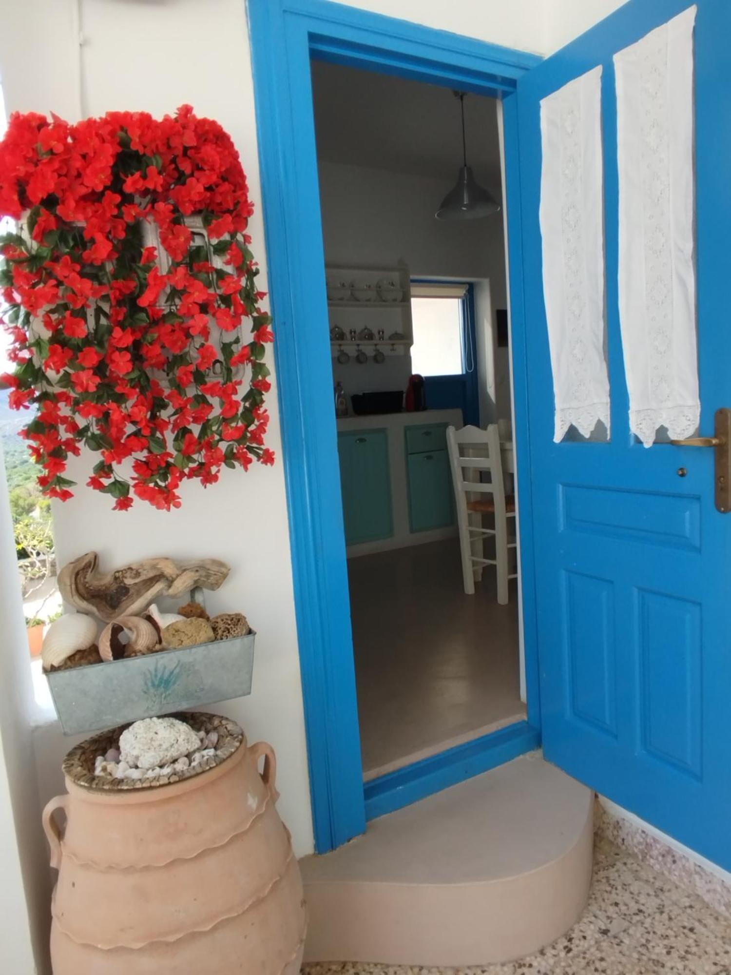 Tilos Island House Megalon Chorion  Екстер'єр фото